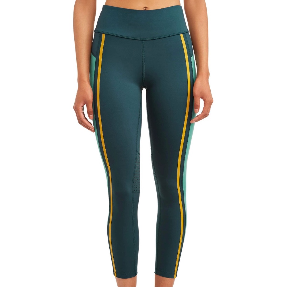 Performance Side-Stripe Capri Leggings w/Mesh Knee